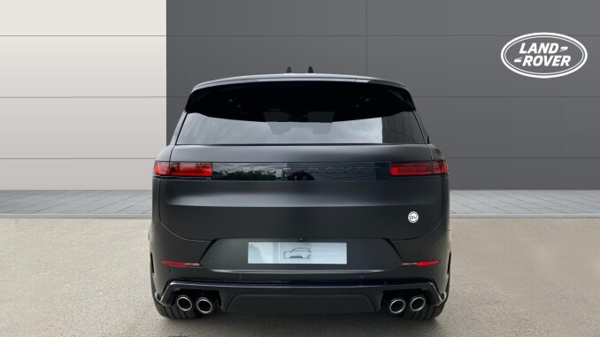 Land Rover Range Rover Sport 4.4 P635 V8 SV Ultimate Edition 5dr Auto Petrol Estate - Image 6